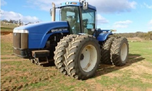 New Holland TJ275, TJ325, TJ375, TJ375HD, TJ450 Tractor.